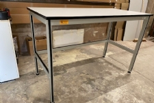 Elegance ESD werktafel volgens de IEC 61340-5-1   Elegance ESD werktafel volgens de IEC 61340-5-1